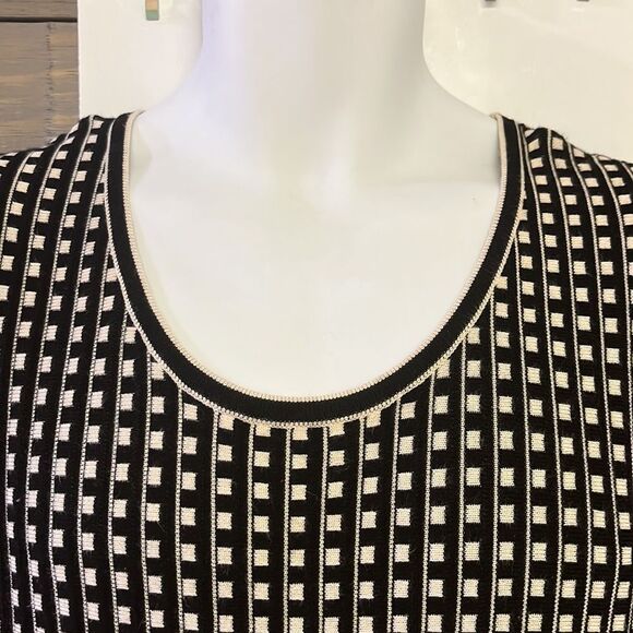 Lane Bryant Black & Beige Abstract Cube & Vertical Lined Sweater Dress-14/16 - Picture 6 of 16
